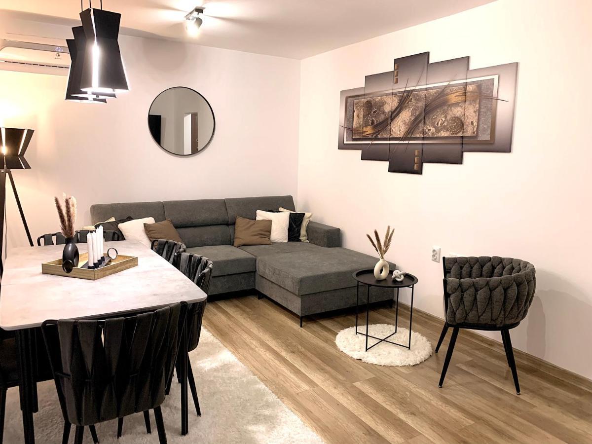 Asitad Deluxe Apartments Ruse Zewnętrze zdjęcie